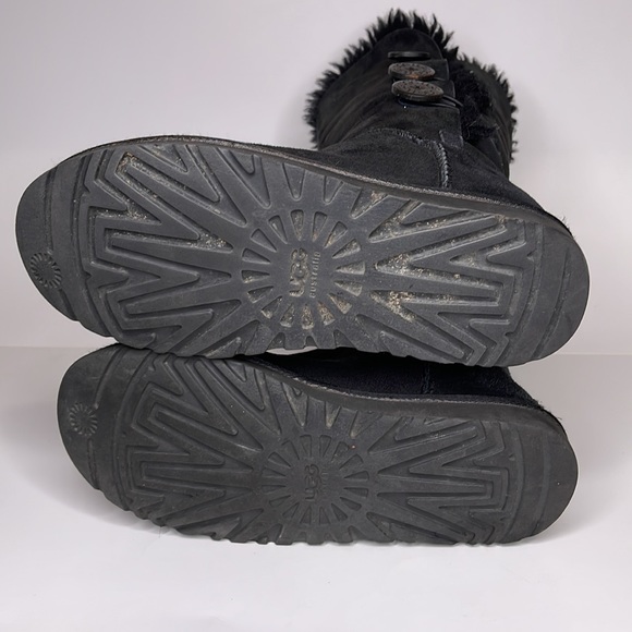 UGG Bailey Button Triplet II Boot Tall Sheepskin Shearling Lined Button Boots - Picture 13 of 13